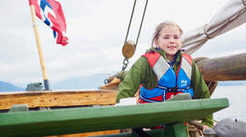 Speider på seilbåt.