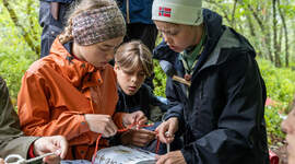 Speidere knyter knuter.